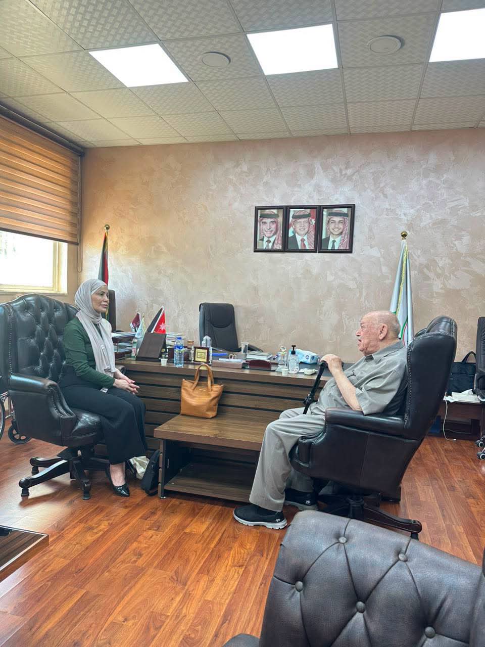 الكلية تناقش تعزيز التحول الرقمي ورقمنة المحتوى التعليمي ودعم الابتكار والريادة